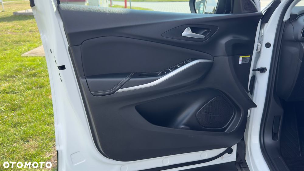 Opel Grandland X 1.2 Start/Stop Automatik Business Edition - 11