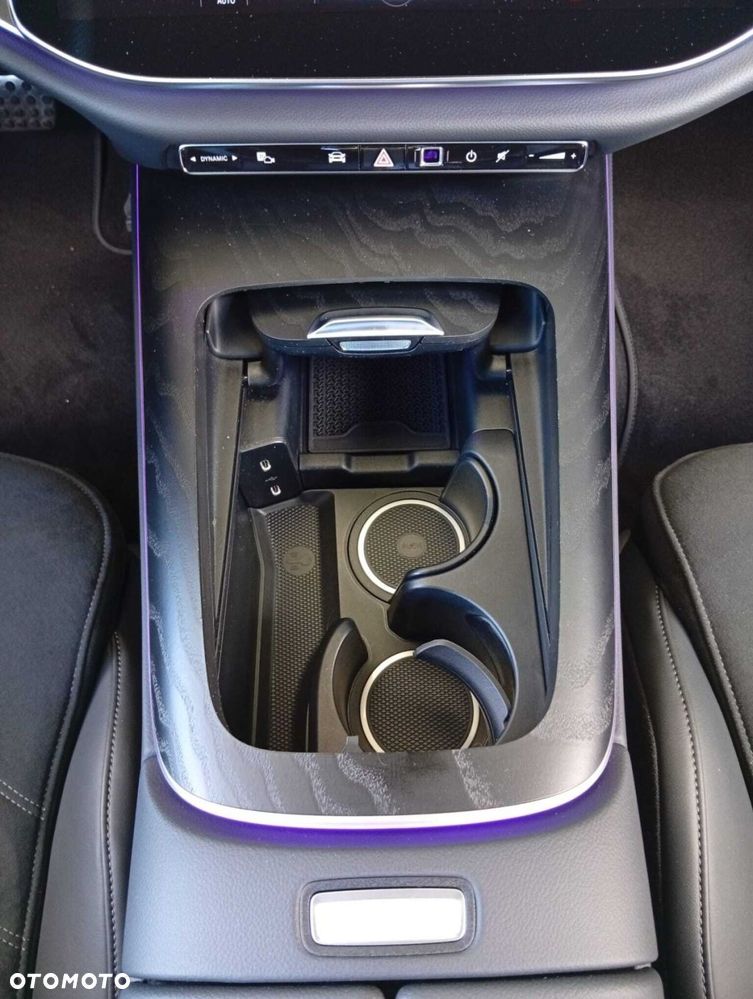 Mercedes-Benz Klasa E 220 d mHEV 4-Matic AMG 9G-Tronic - 23