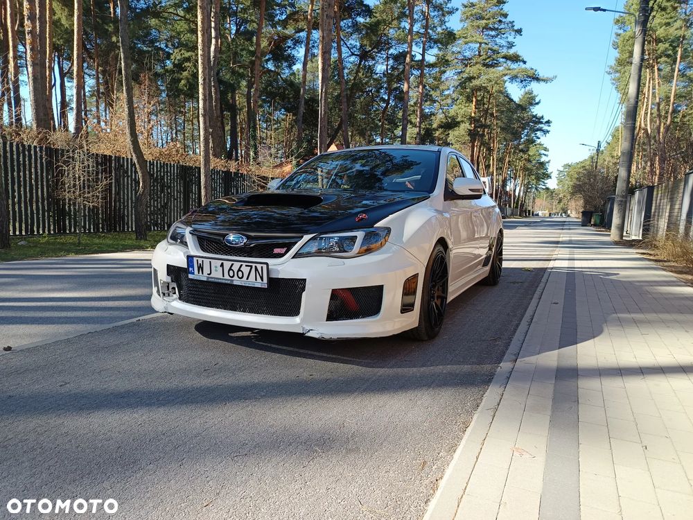 Subaru Impreza STI - 24
