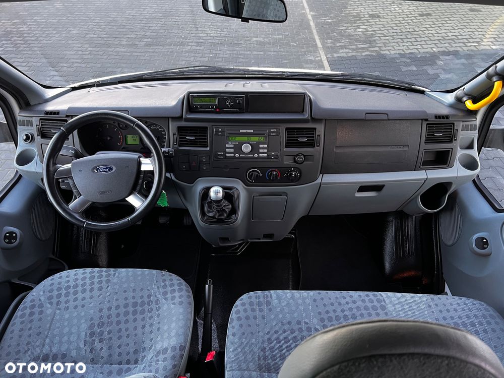 Ford Transit Autobus 17 osobowy - 30