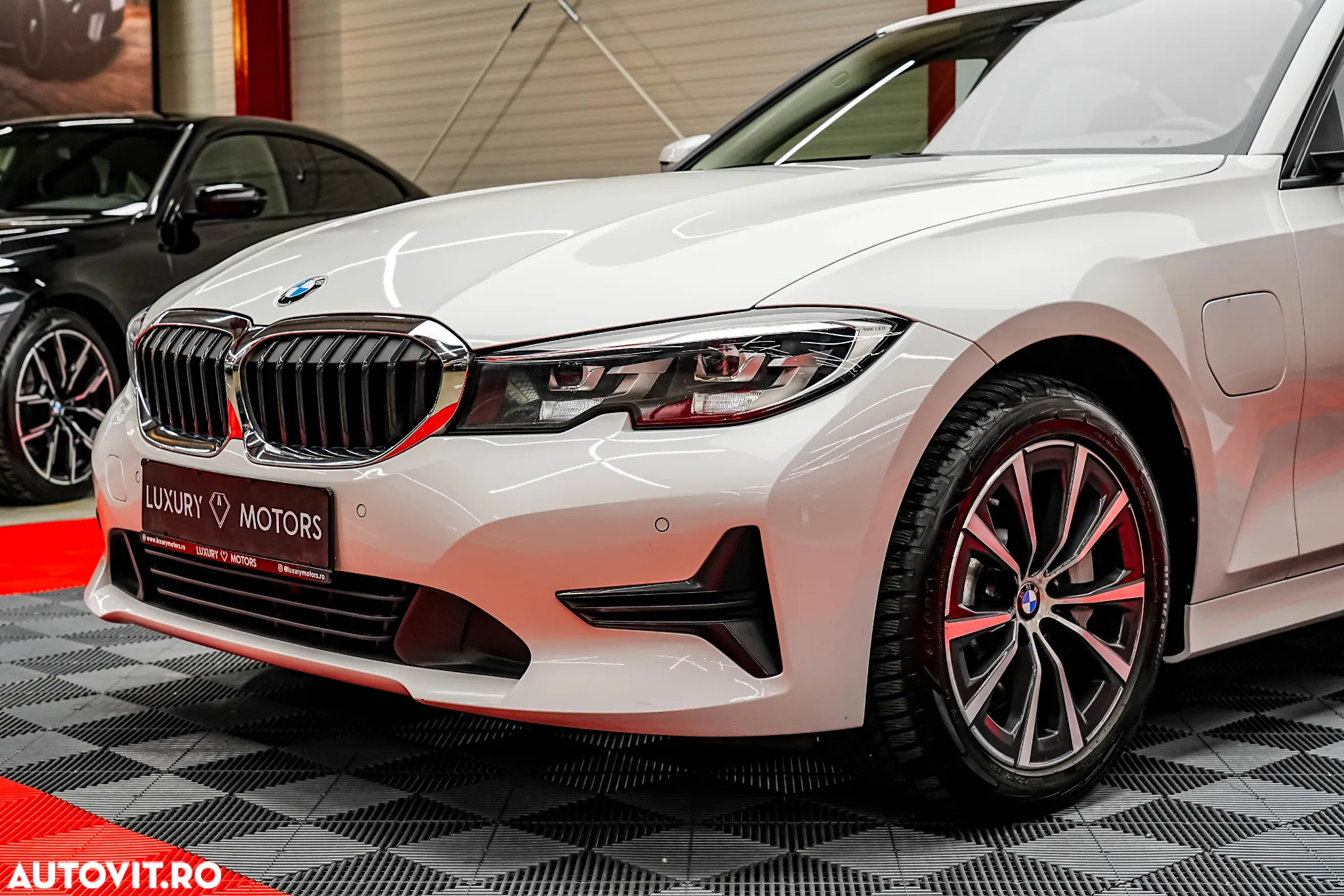 BMW Seria 3 330e Aut. Sport Line - 7