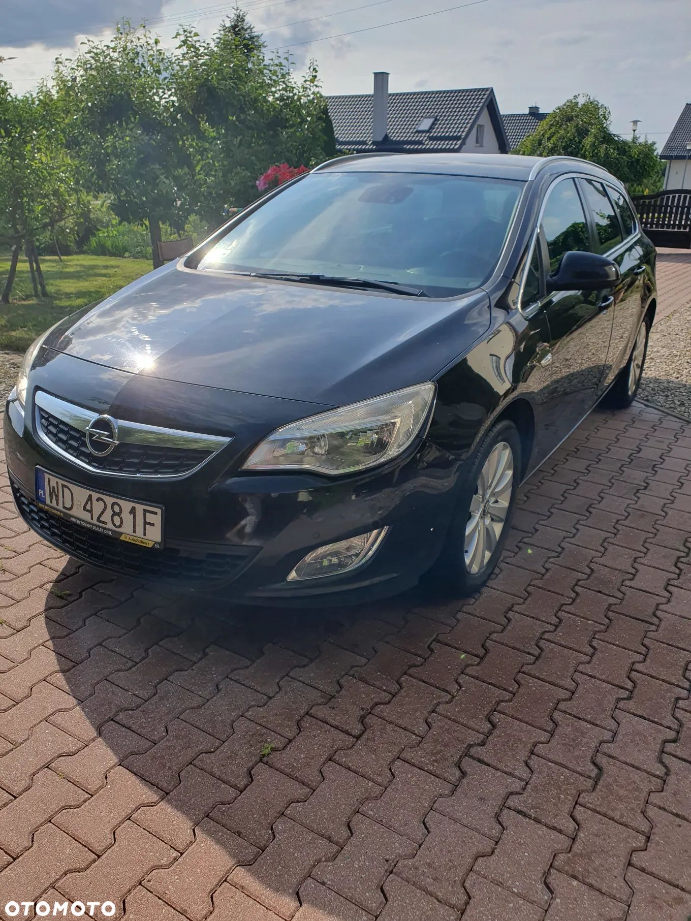Opel Astra IV 2.0 CDTI Cosmo - 1