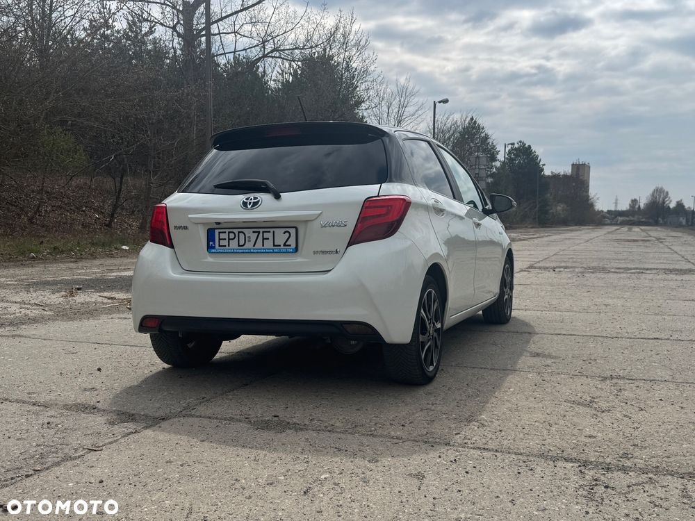 Toyota Yaris - 5