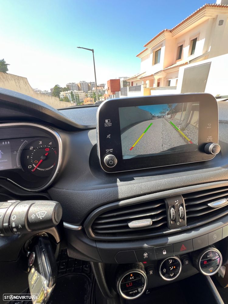 Fiat Tipo Station Wagon 1.3 M-Jet Lounge Tech J17 - 16