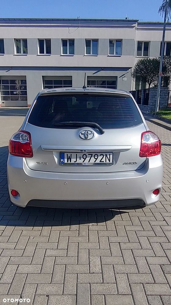 Toyota Auris 1.33 VVT-i Active - 4