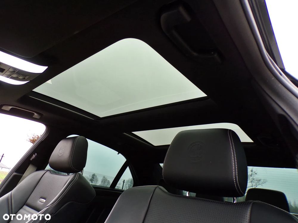 Mercedes-Benz Klasa E - 26