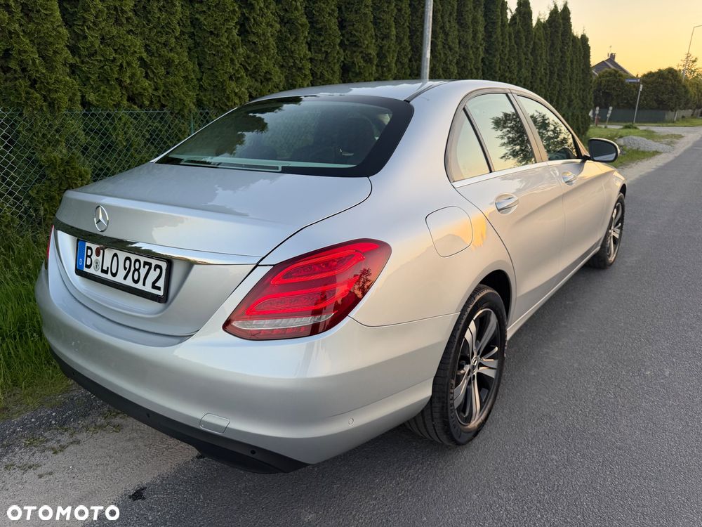 Mercedes-Benz Klasa C 180 (BlueEFFICIENCY) Elegance - 13