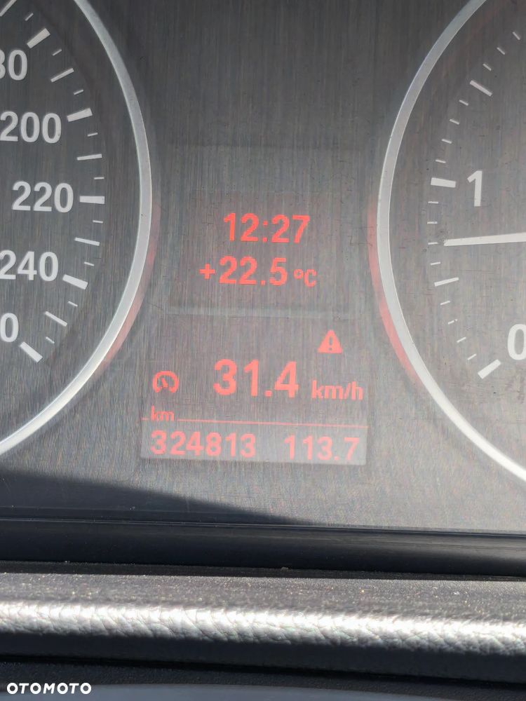 BMW Seria 3 330d - 24