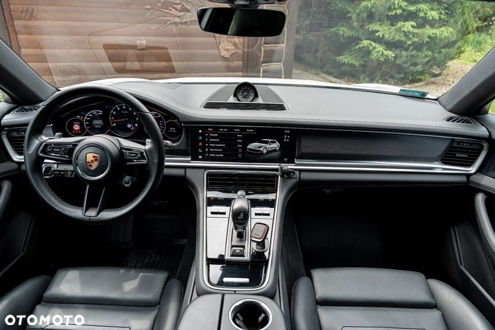 Porsche Panamera 4 Platinum Edition - 30