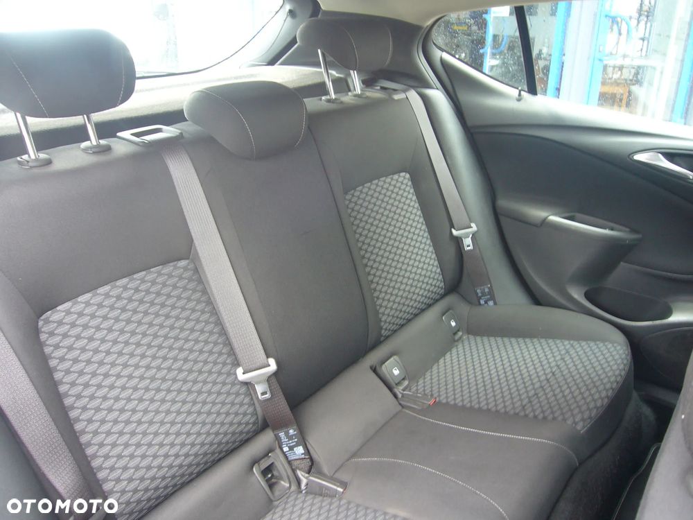 Opel Astra - 17