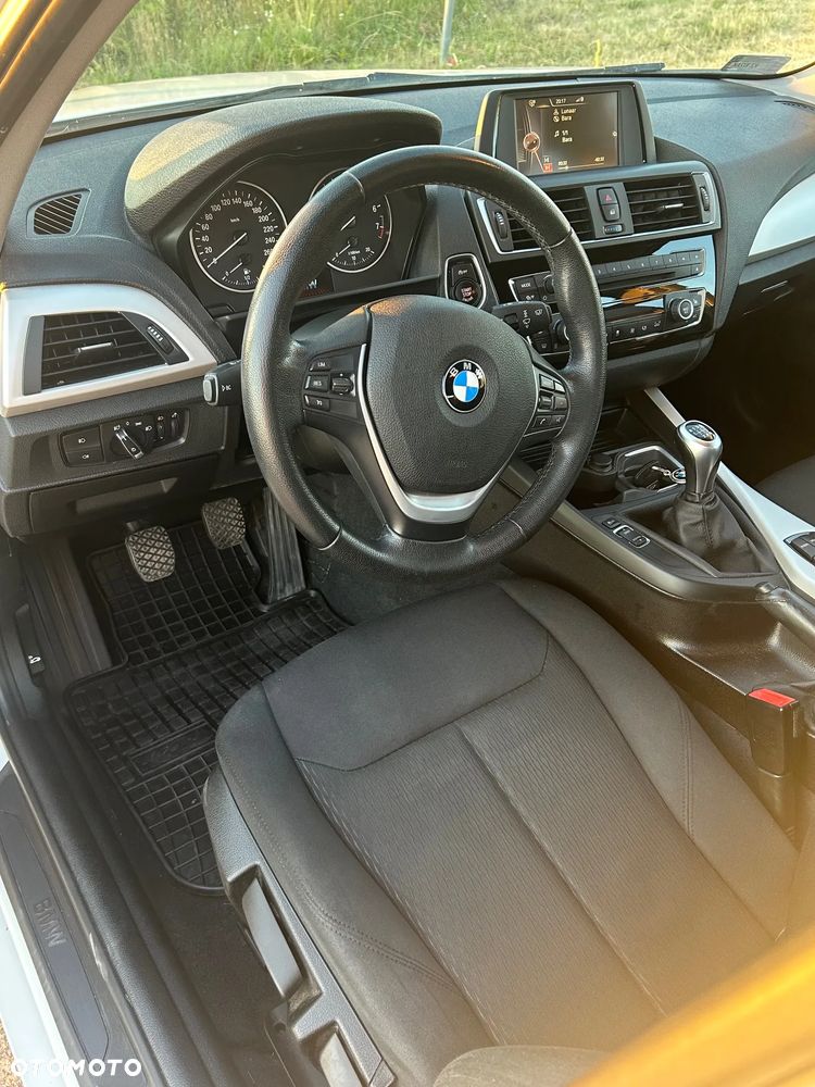 BMW Seria 1 116i - 9