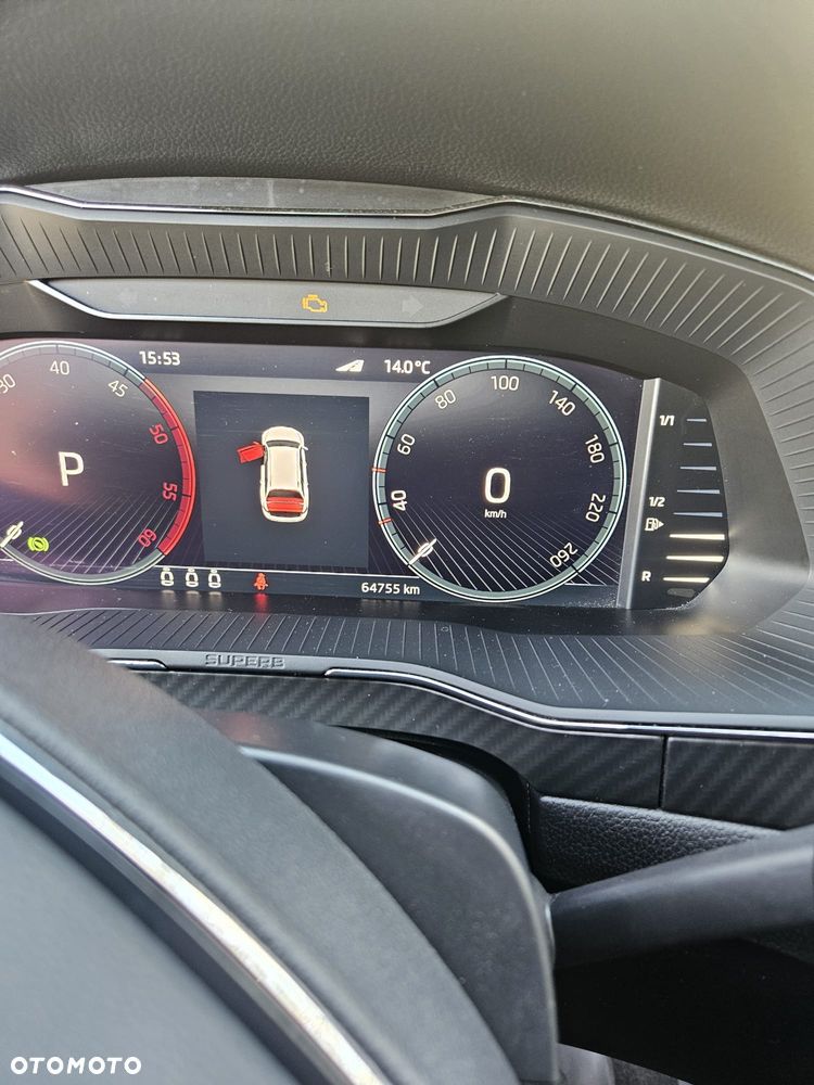 Skoda Superb 2.0 TDI SCR Sportline DSG - 11