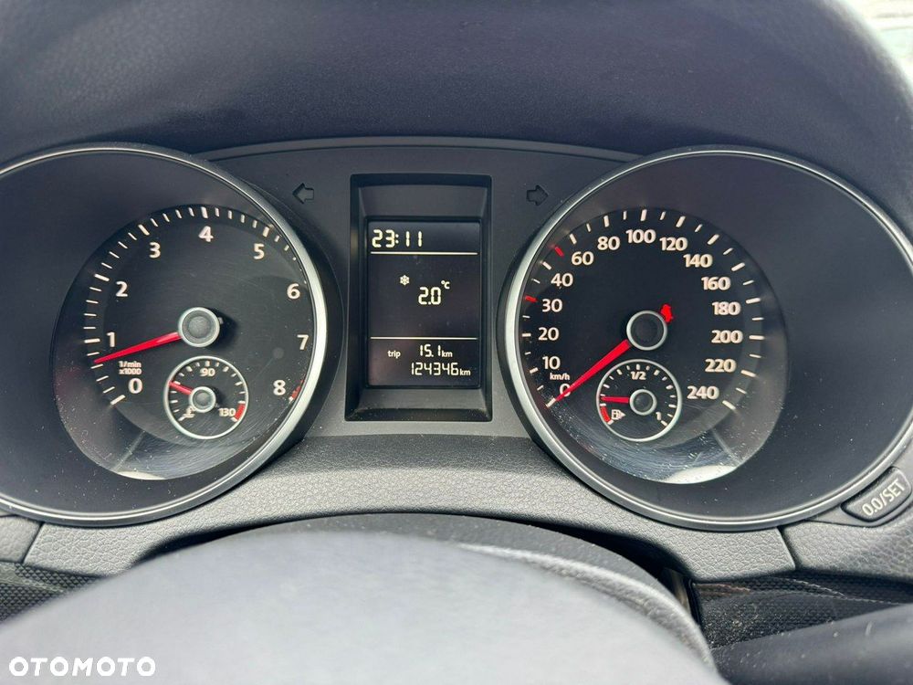 Volkswagen Golf 1.6 Comfortline - 14