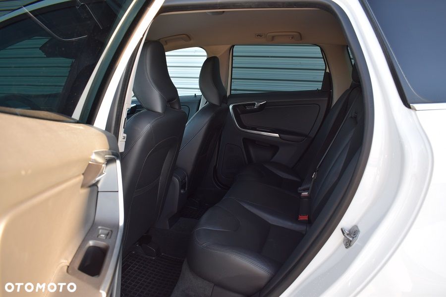 Volvo XC 60 D4 Geartronic Summum - 7