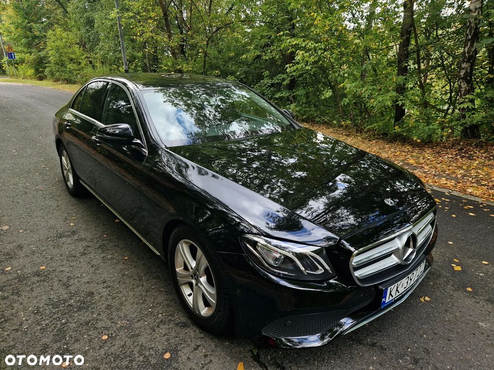 Mercedes-Benz Klasa E 220 d 4-Matic Business Edition 9G-TRONIC - 11