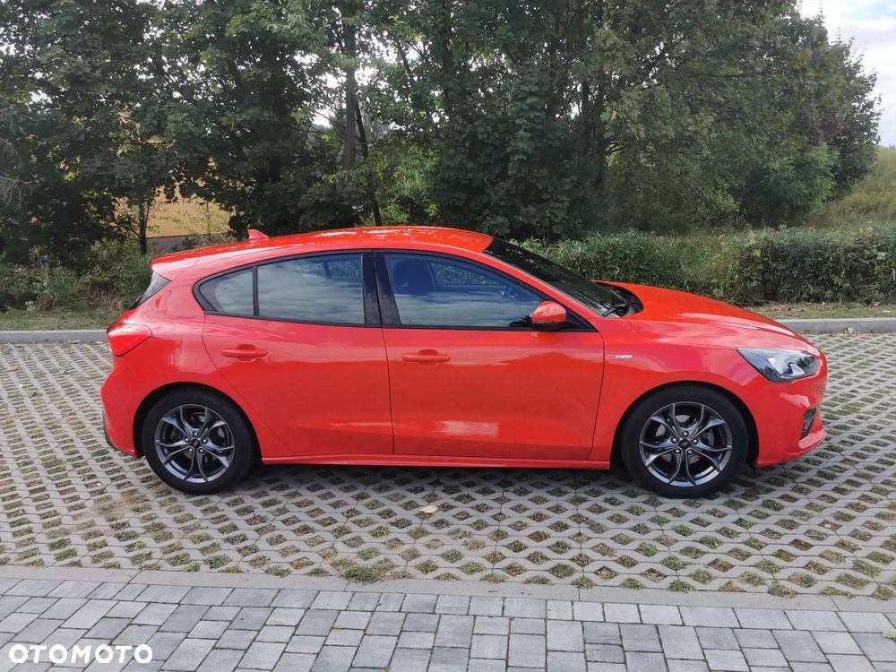 Ford Focus 1.5 EcoBoost STart-Stopp-System ST-LINE - 9