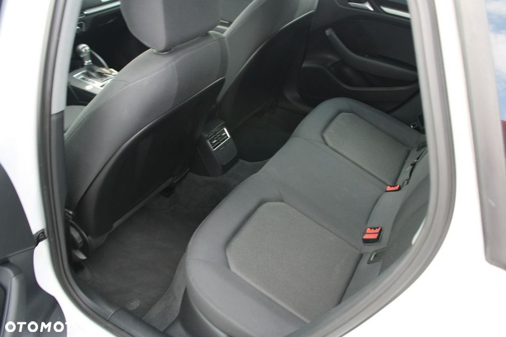 Audi A3 Sportback - 12