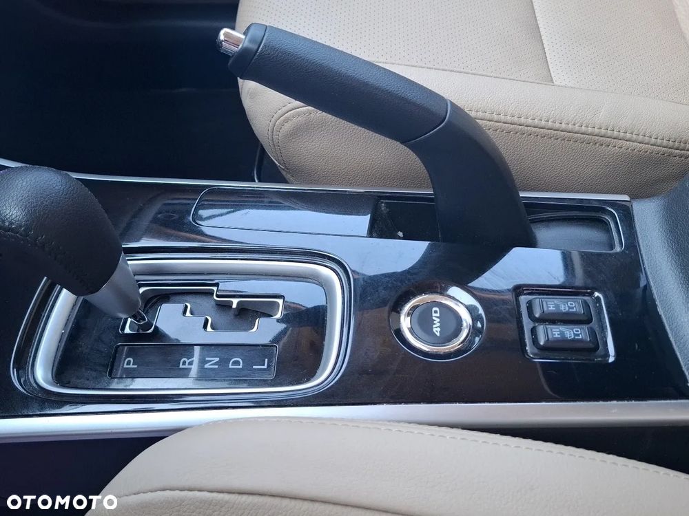 Mitsubishi Outlander 2.0 Instyle SDA 4WD CVT - 16