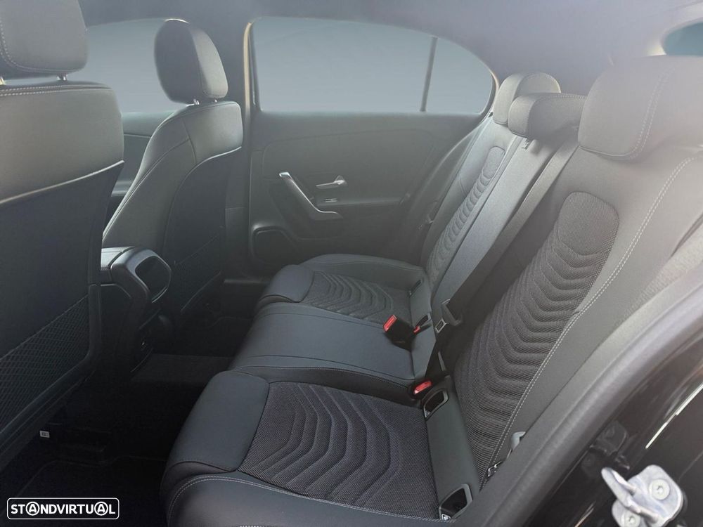 Mercedes-Benz A 250 e - 14