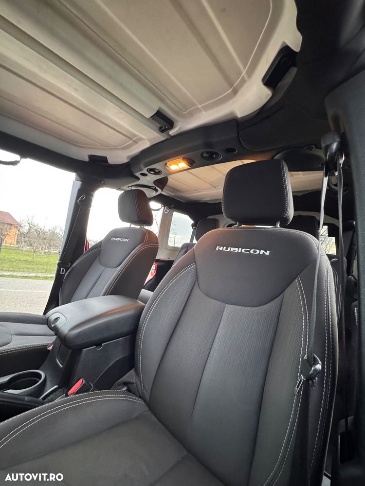 Jeep Wrangler Unlimited 2.8 CRD AT Rubicon - 26