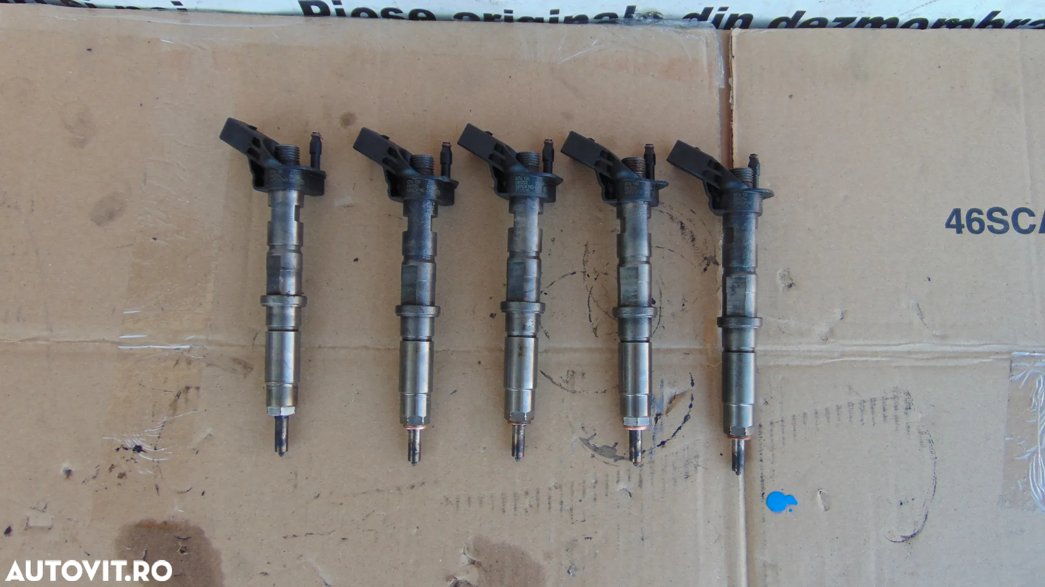 Injectoare Vw Crafter 2.5 inector crafter 2.5 dezmembrez crafter - 2