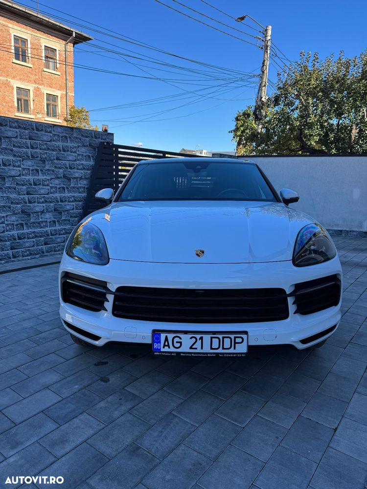 Porsche Cayenne Coupe Standard - 2