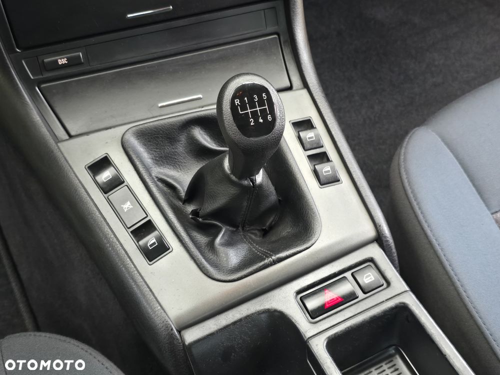 BMW Seria 3 - 37