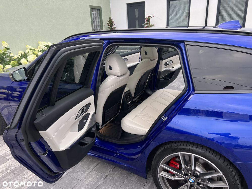 BMW Seria 3 M340d xDrive mHEV sport - 24