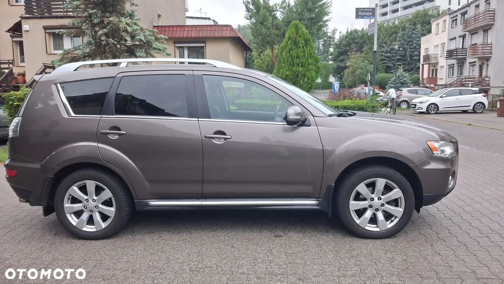 Mitsubishi Outlander 2.0 DID Intense - 4