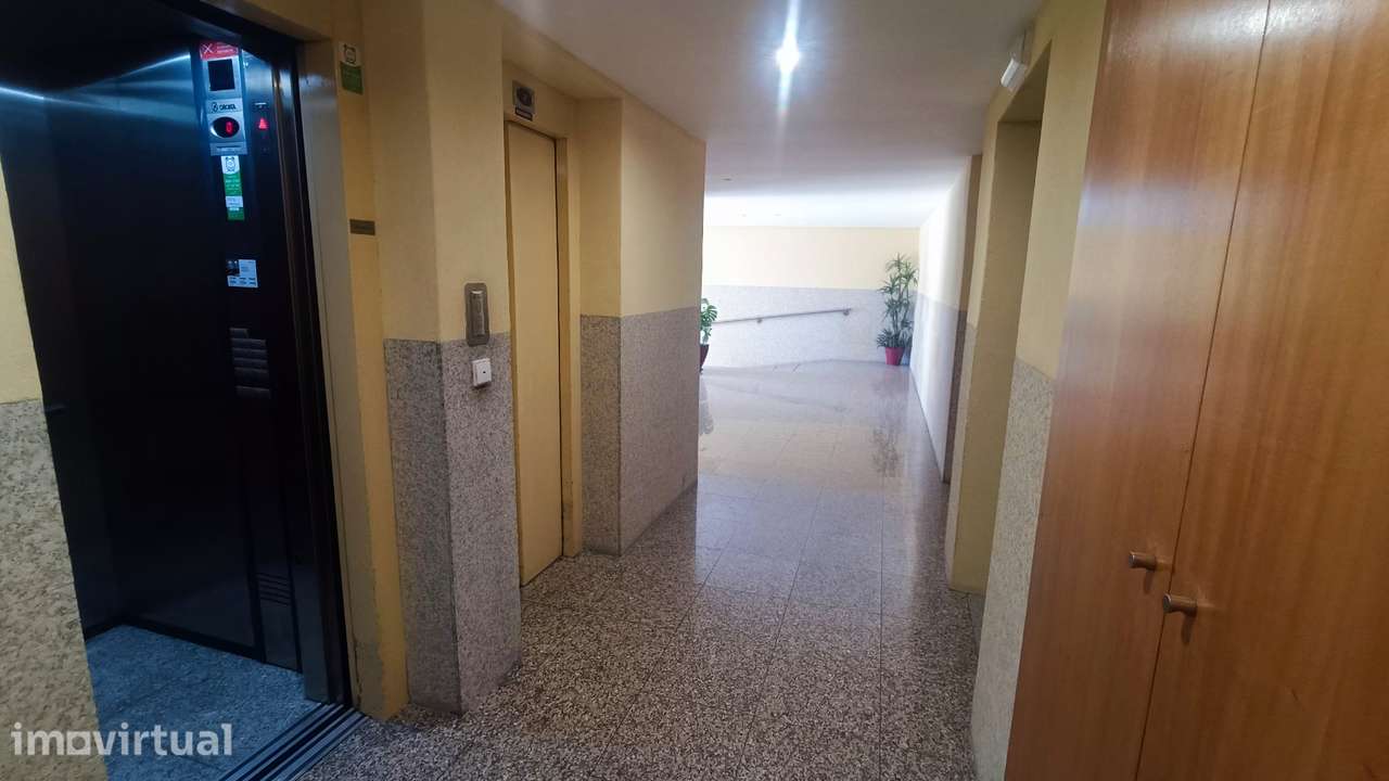 T3 (capacidade para 8 pessoas) com 166 m² e garagem em Guimarães - Grande imagem: 5/25