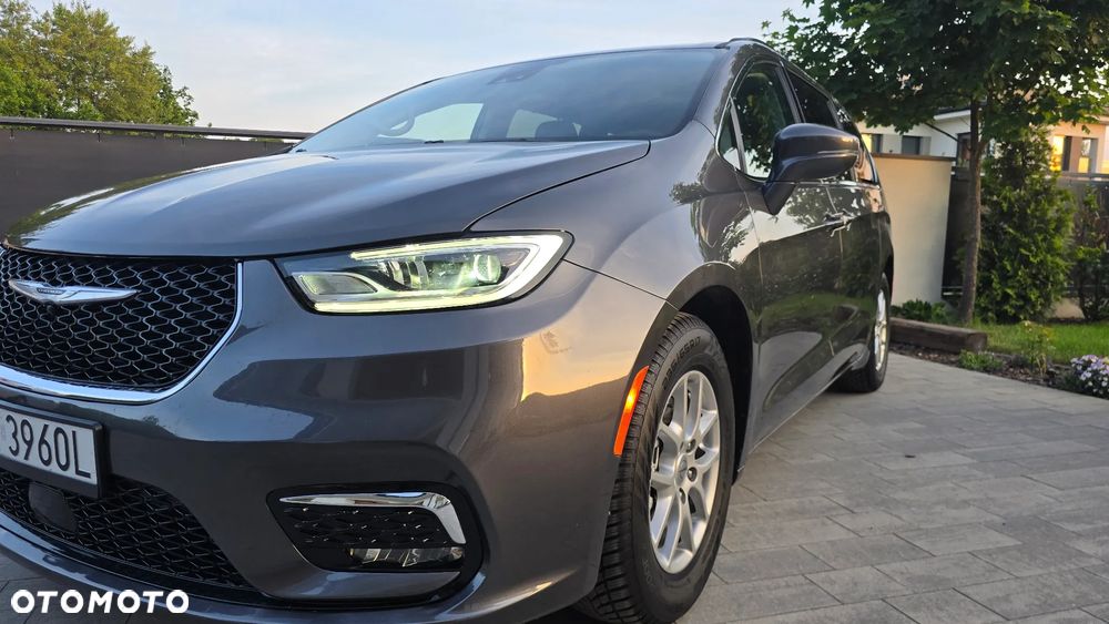 Chrysler Pacifica - 3