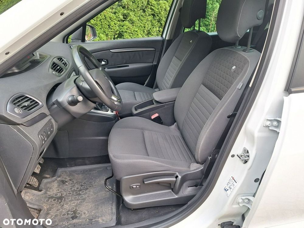 Renault Scenic - 10