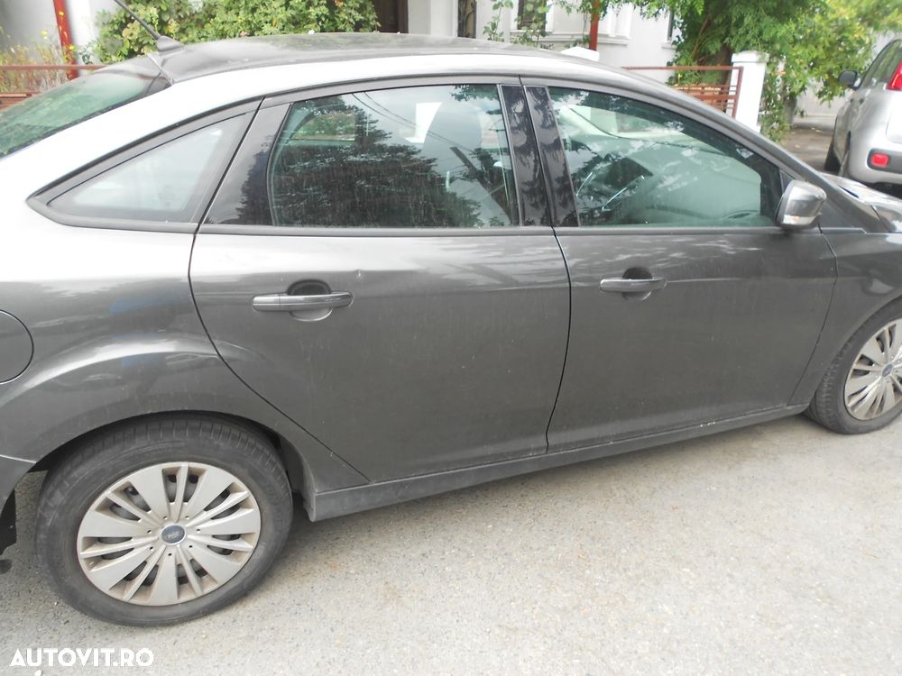 Ford Focus 1.5 EcoBlue Titanium Business - 4