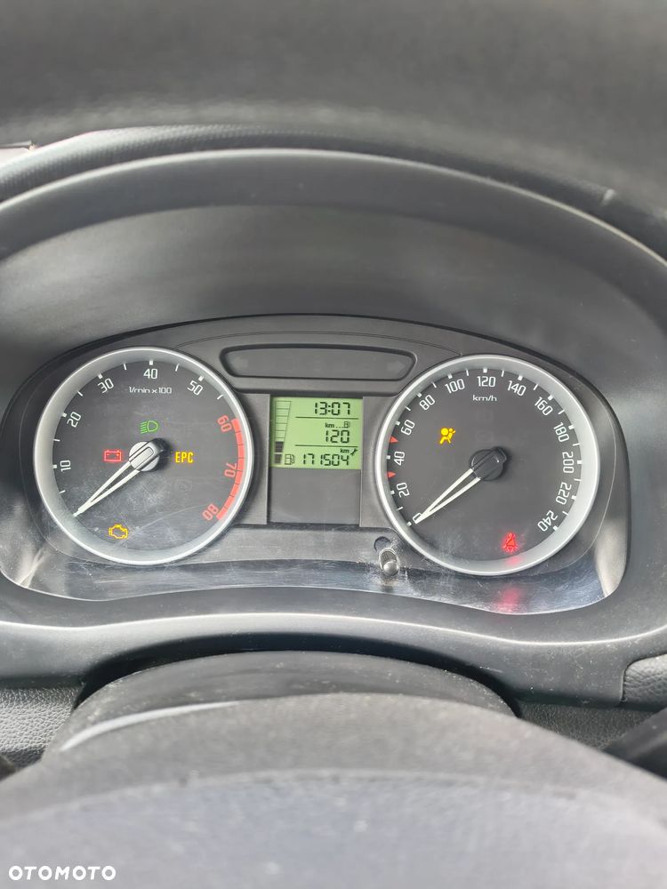 Skoda Fabia 1.2 12V Ambiente - 11