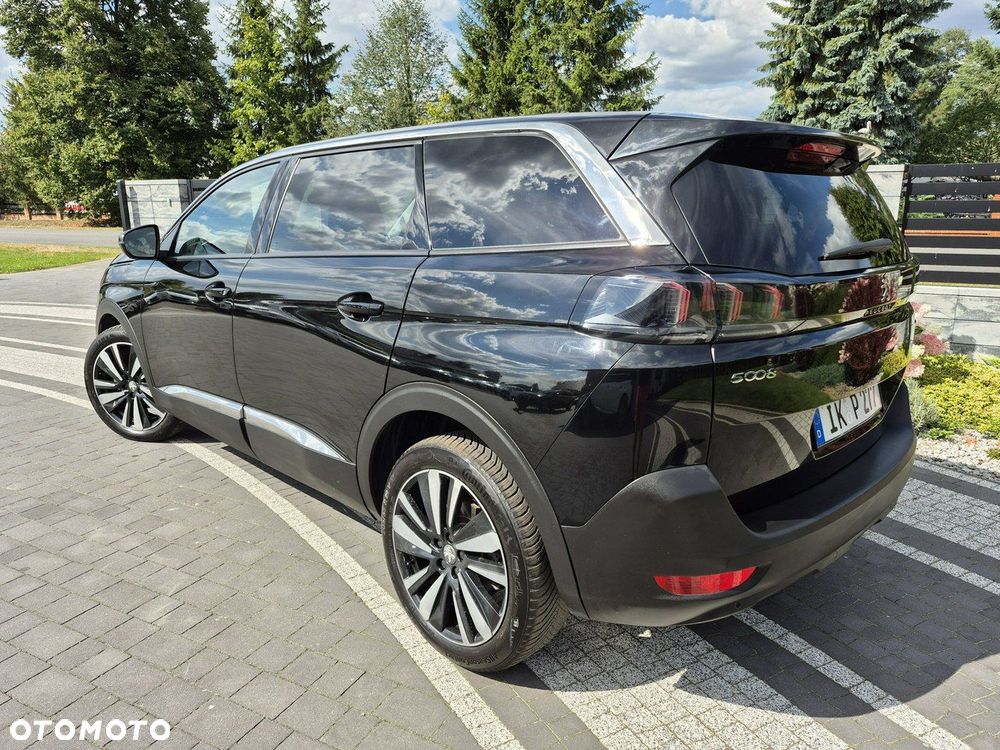 Peugeot 5008 - 5