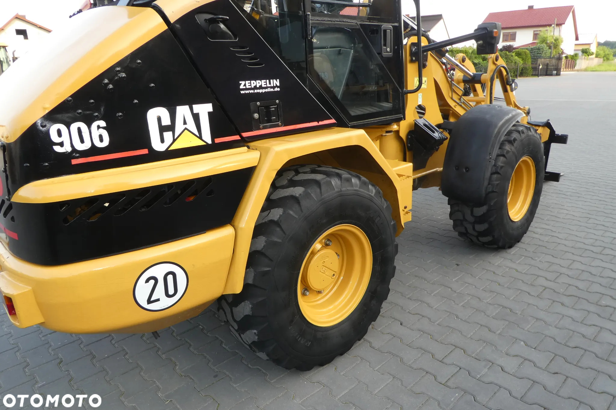 Caterpillar 906 ŁYZKA+WIDŁY - 10