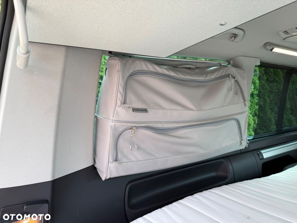 Volkswagen Multivan - 36