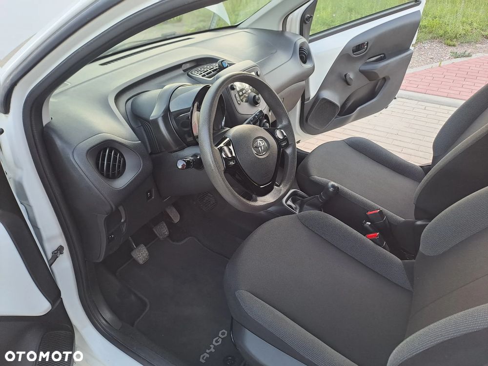 Toyota Aygo - 14