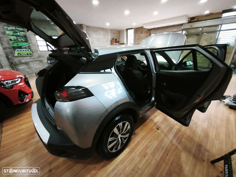 Peugeot e-2008 Active Pack - 42