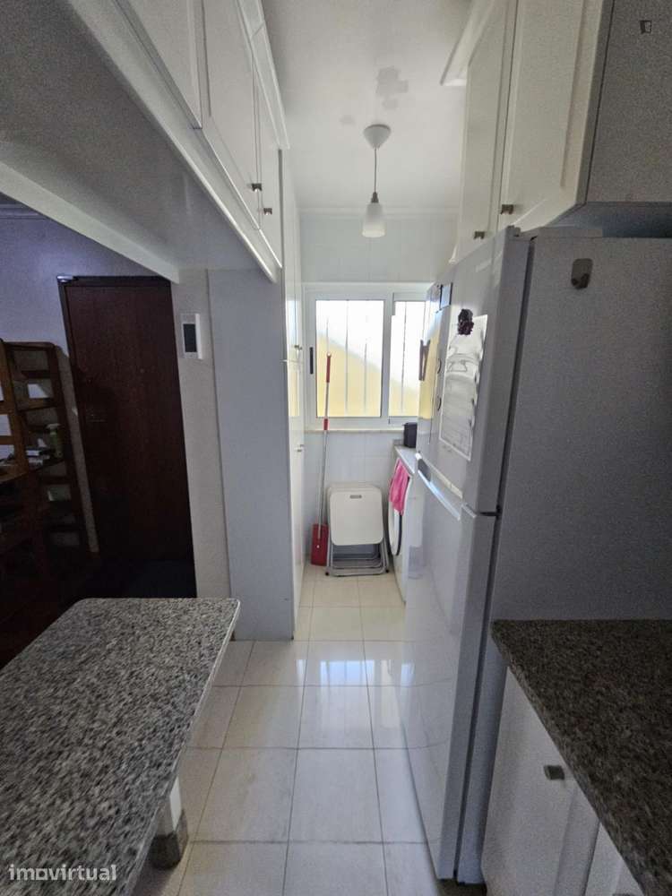 Quarto - localizado em Olivais Lisbon - Grande imagem: 4/5