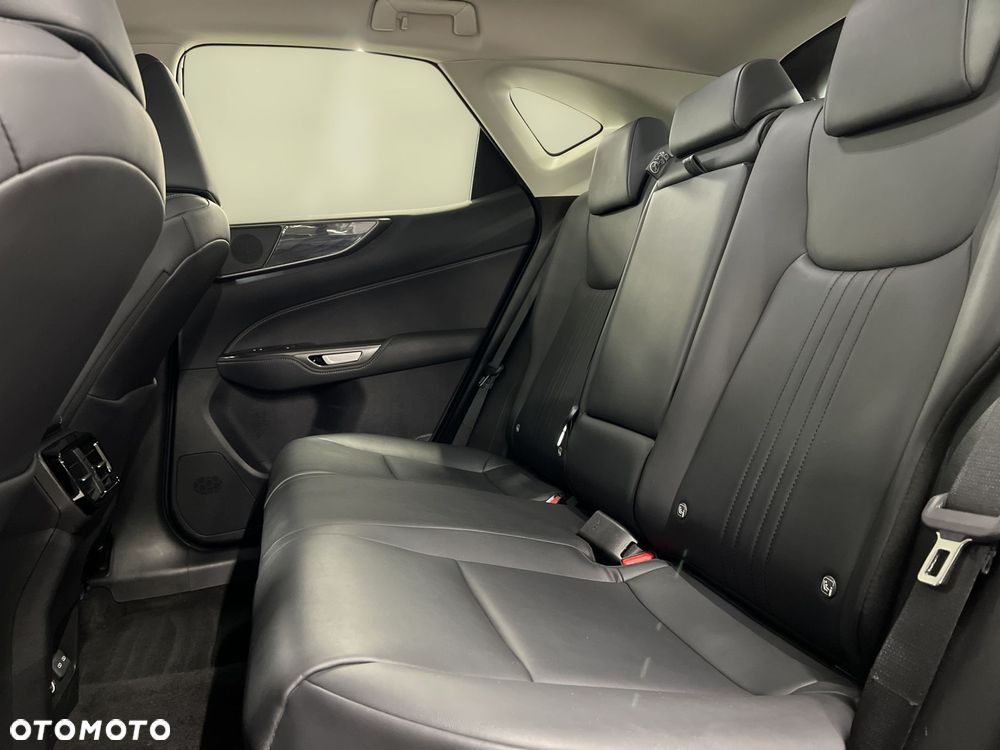 Lexus NX 350h Business AWD - 14