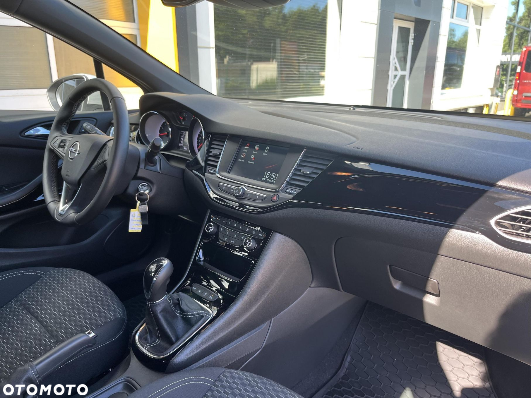 Opel Astra V 1.4 T Dynamic S&S - 20