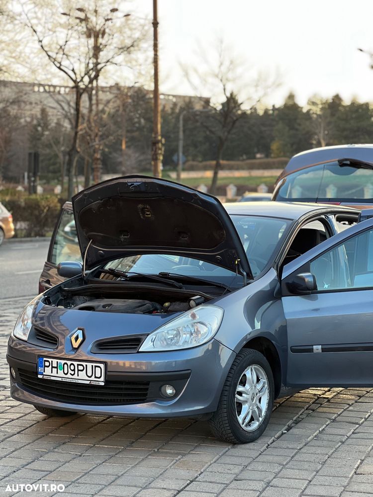 Renault Clio - 21