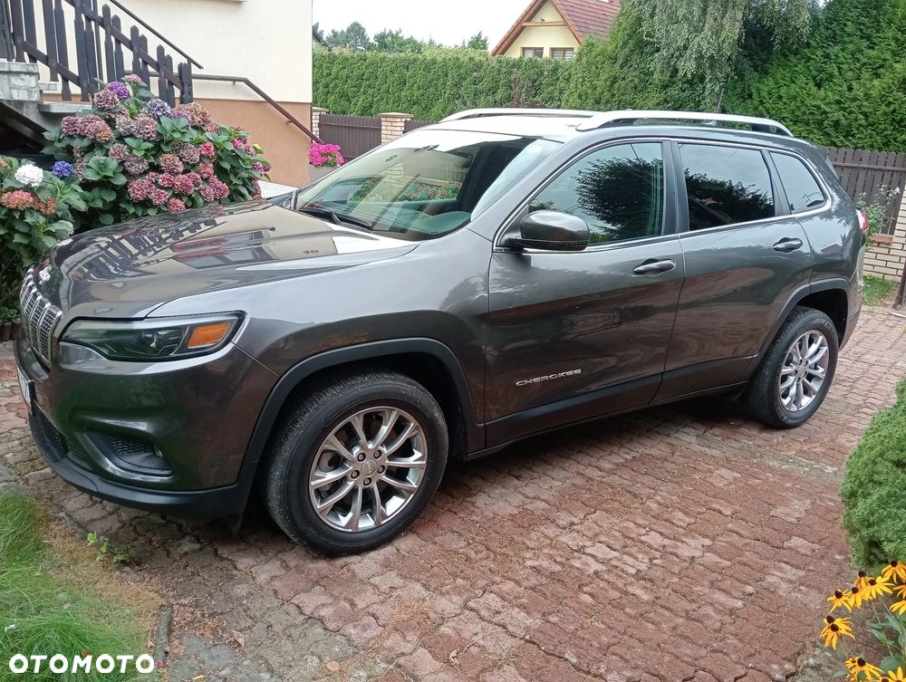 Jeep Cherokee - 2