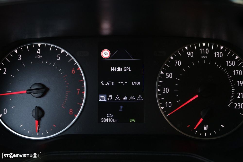 Renault Clio 1.0 TCe Evolution Bi-Fuel - 43