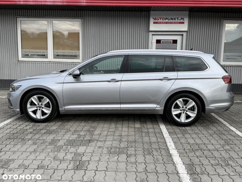 Volkswagen Passat - 2