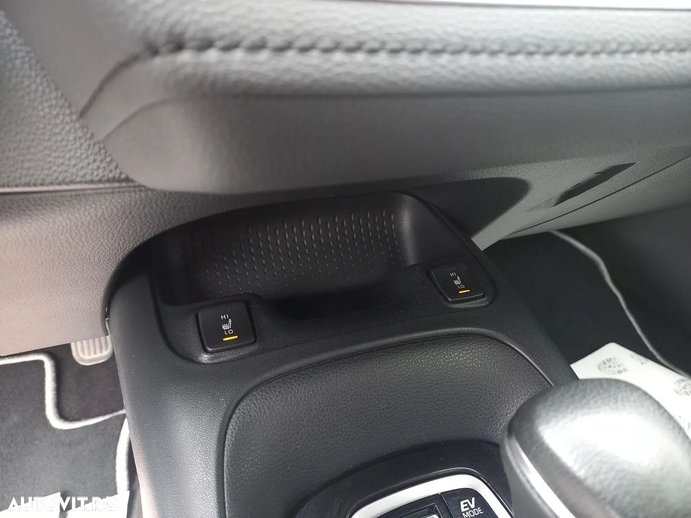 Toyota Corolla 1.8 HSD Business - 20