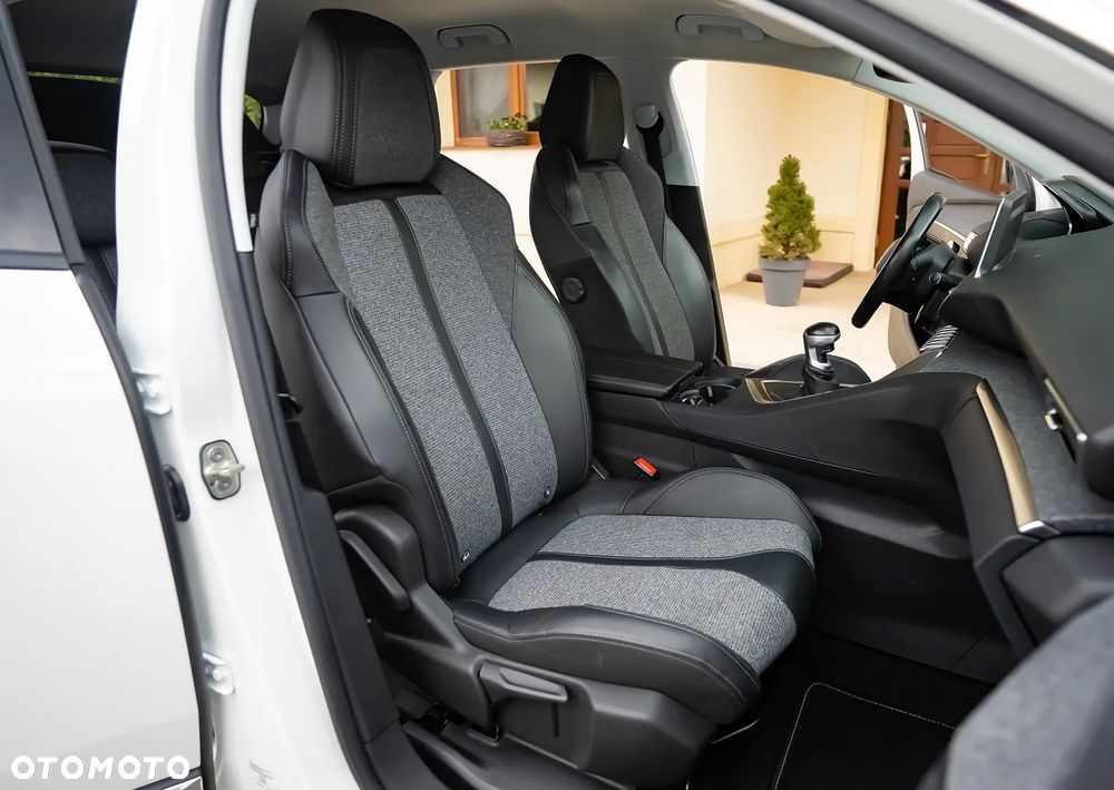 Peugeot 3008 PureTech 130 Stop & Start Allure - 27