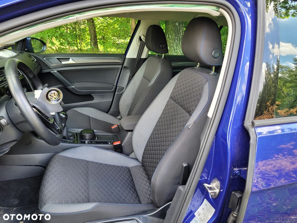 Volkswagen Golf 1.6 TDI Sound - 11