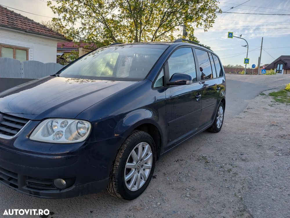 Volkswagen Touran - 3